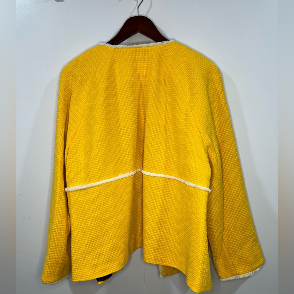 Boden Yellow Textured Blazer with White Trim - Picture 4 of 4